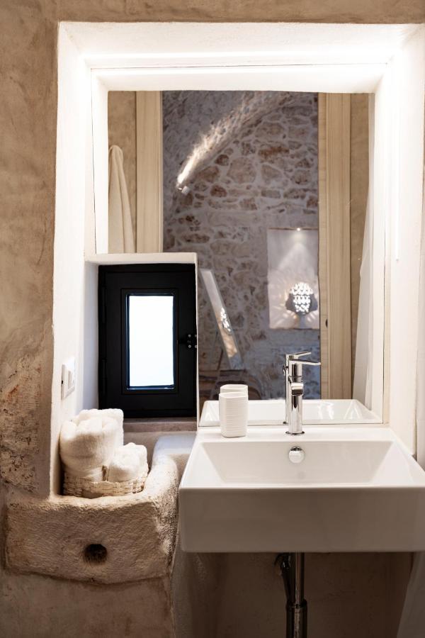 white room Ostuni Exterior foto