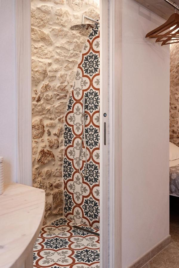 white room Ostuni Exterior foto