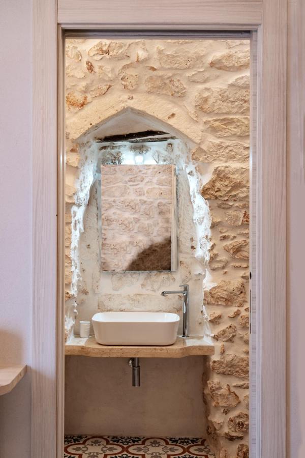 white room Ostuni Exterior foto