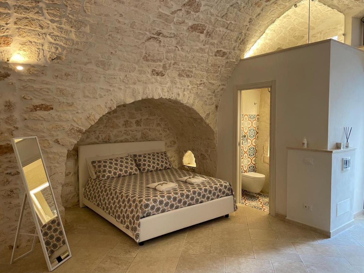 white room Ostuni Exterior foto
