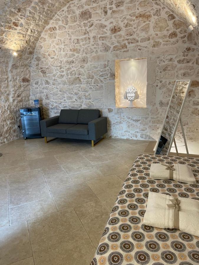white room Ostuni Exterior foto